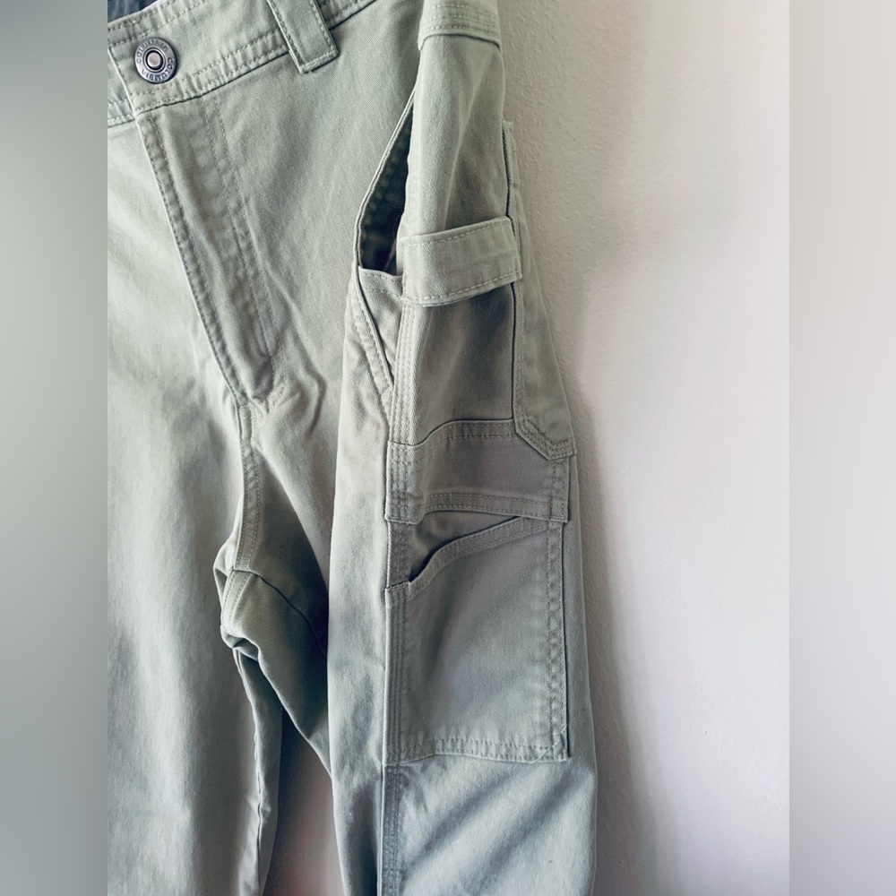 Columbia Cargo Pants View 3